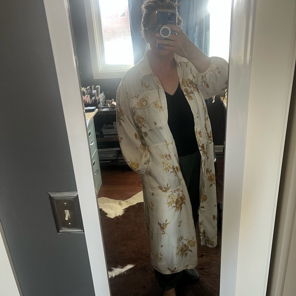 Artsy Teacher Full Button Down Shirt Dress Gold Roses on Cream Long Women’s L - Picture 16 of 16